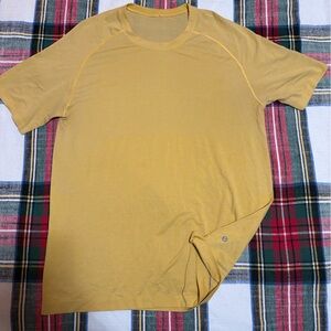 Mens lululemon metal vent SS size L